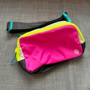 lululemon belt bag